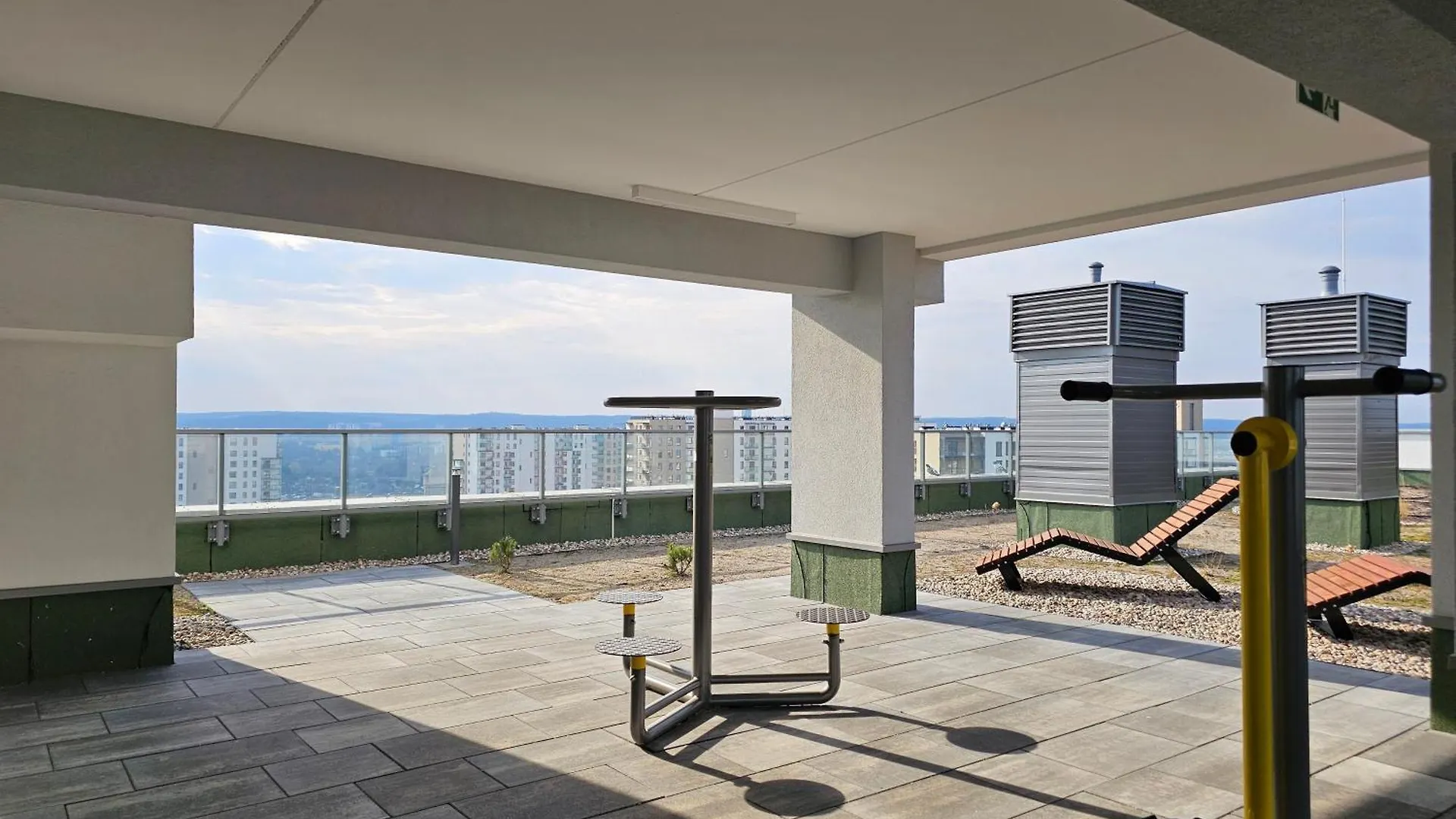 Baltic Panorama Sun Deck & Trening Rooftop 格但斯克 0*,  波兰